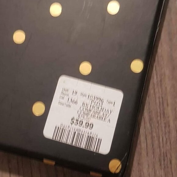 Heys Envelope Style Clutch Purse - Picture 5 of 5